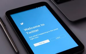 Leia mais sobre o artigo Censura e monopólio: as redes sociais e a política